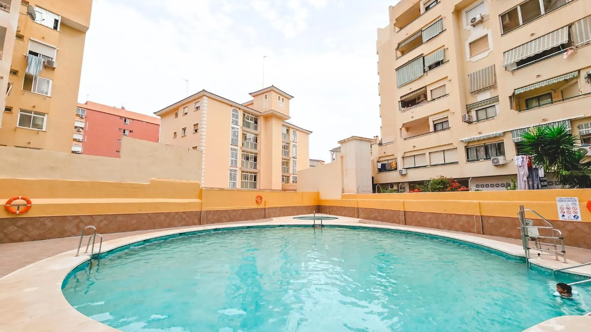 Appartamento Torremolinos Skyline Estudio Con Piscina Spagna